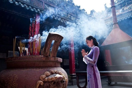 Một Số Điều Cần Lưu Ý Khi Đi Lễ Đền Chùa