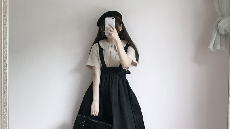 Váy yếm kết hợp sơmi