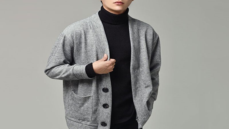 Áo cardigan cùng sơ mi và quần âu