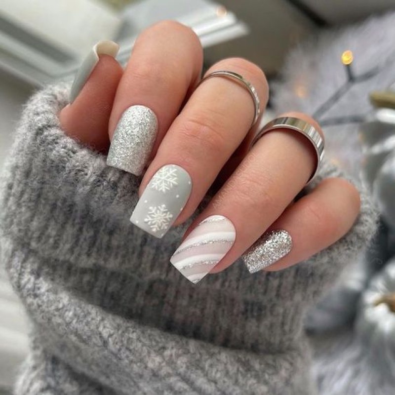 Gợi Ý Những Mẫu Nail Cho Ngày Giáng Sinh