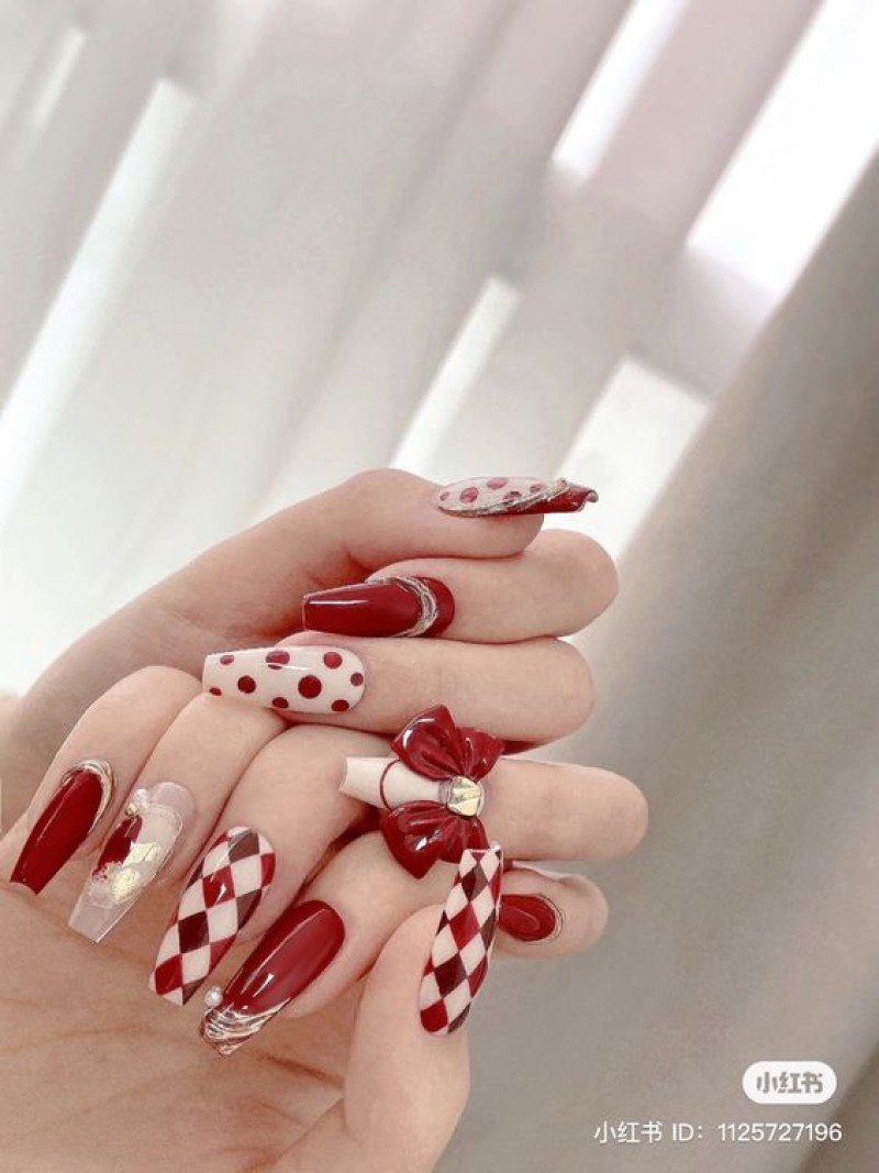 Gợi Ý Những Mẫu Nail Cho Ngày Giáng Sinh