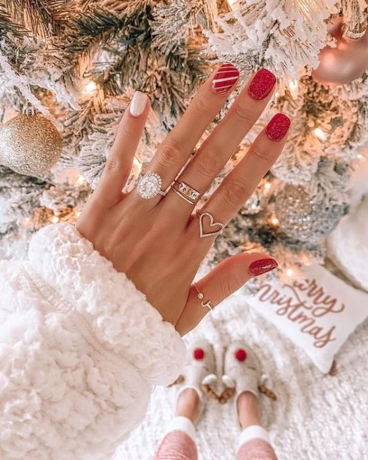 Gợi Ý Những Mẫu Nail Xinh Đón Noel