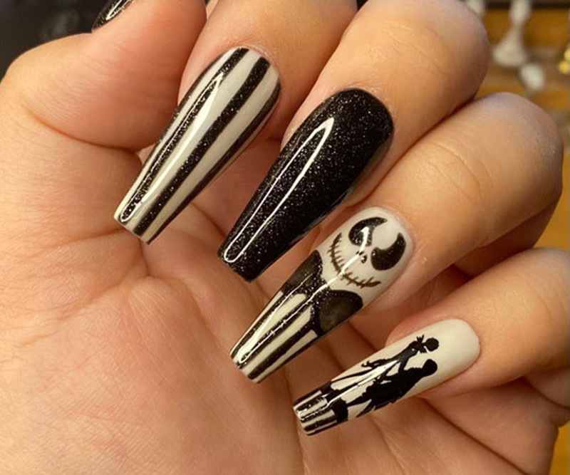 những mẫu nail halloween đẹp