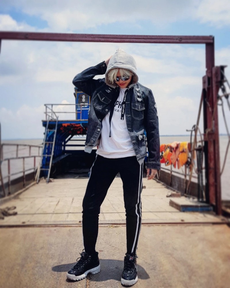 Tomboy Vicky Nhung