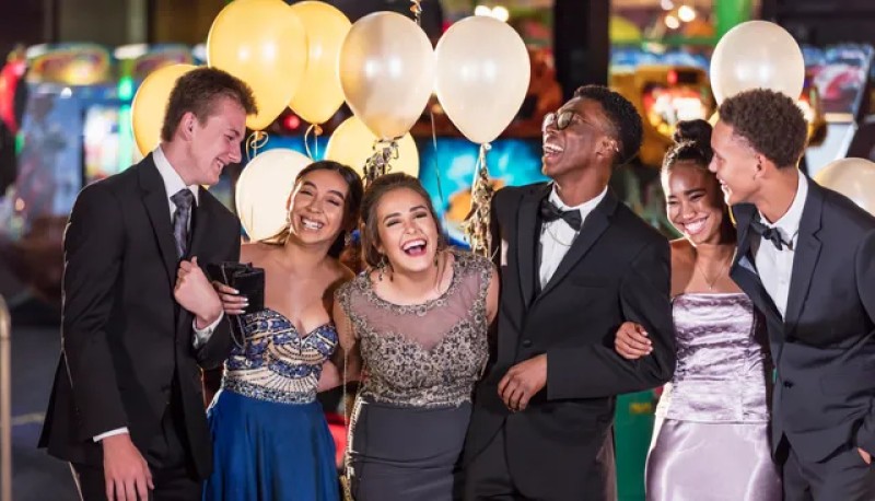 Prom party là gì?
