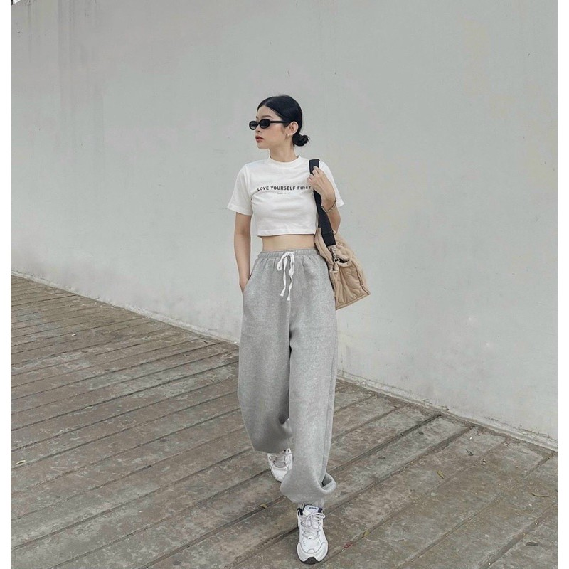 Quần Jogger Là Gì? Quần Jogger Nữ Phối Với Áo Gì Đẹp?