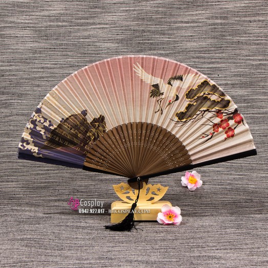 Quạt Cầm Tay Cổ Trang - Phụ Kiện Không Thể Thiếu Khi Diện Hán Phục