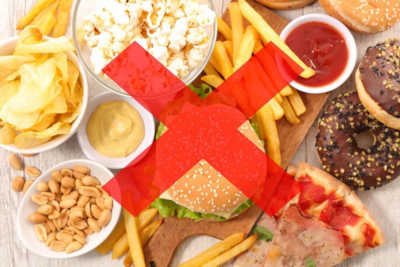 Đồ chiên xào hoặc dầu mỡ có chứa lượng calo cực kỳ cao, dễ bị tích tụ dưới dạng mỡ gây thừa cân