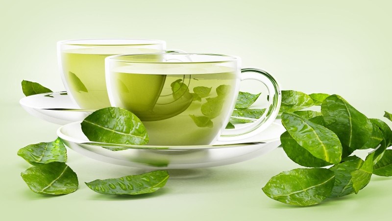 Trà xanh là thực phẩm có khả năng thúc đẩy trao đổi chất, từ đó đốt cháy lượng calo và chất béo trong cơ thể