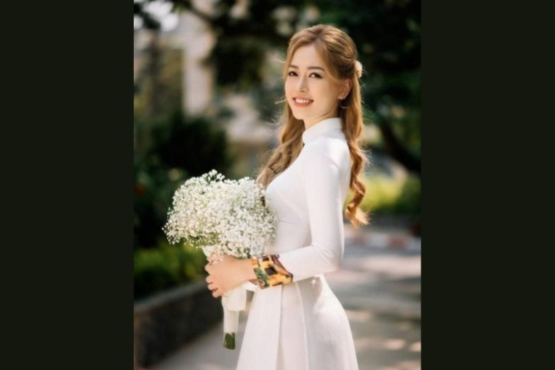 cách tạo dáng chụp ảnh áo dài kỷ yếu