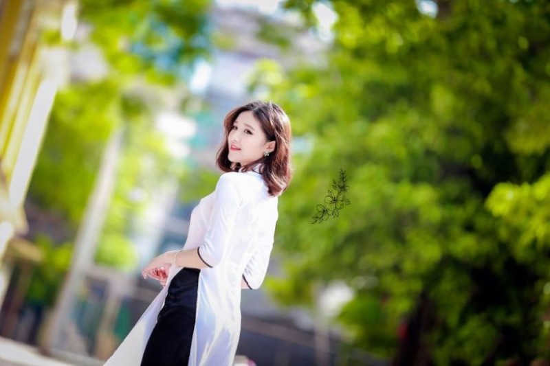 cách tạo dáng chụp ảnh áo dài kỷ yếu
