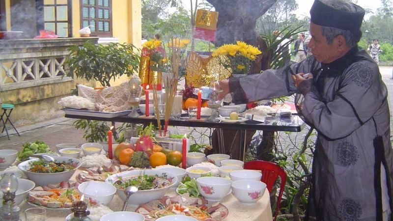 Tất niên là gì?