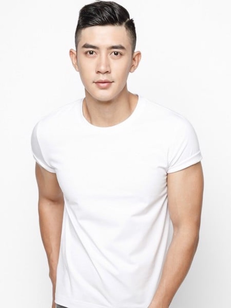 Áo thun cổ tròn