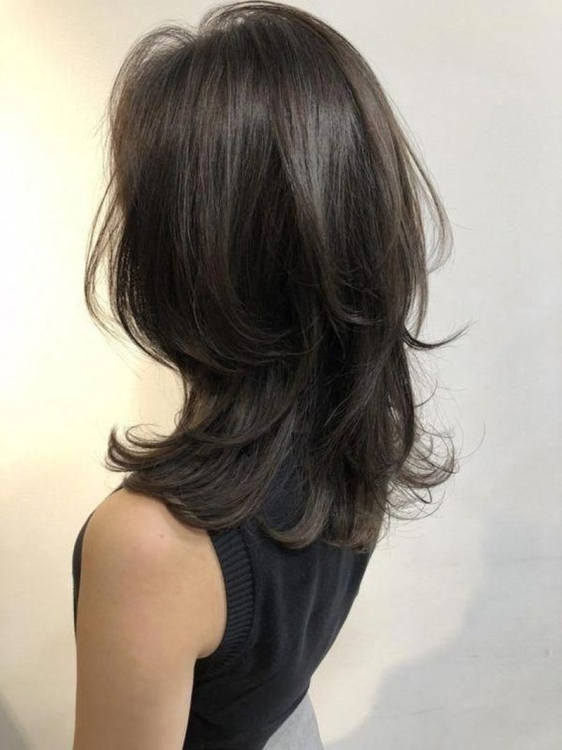 Cắt tóc uốn layer tầng cao