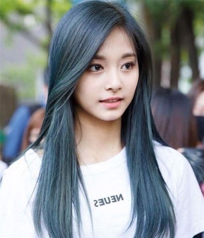 Màu tóc nâu tây ánh xanh