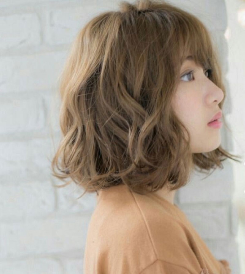 Mặt nhỏ tròn nên để tóc gì?