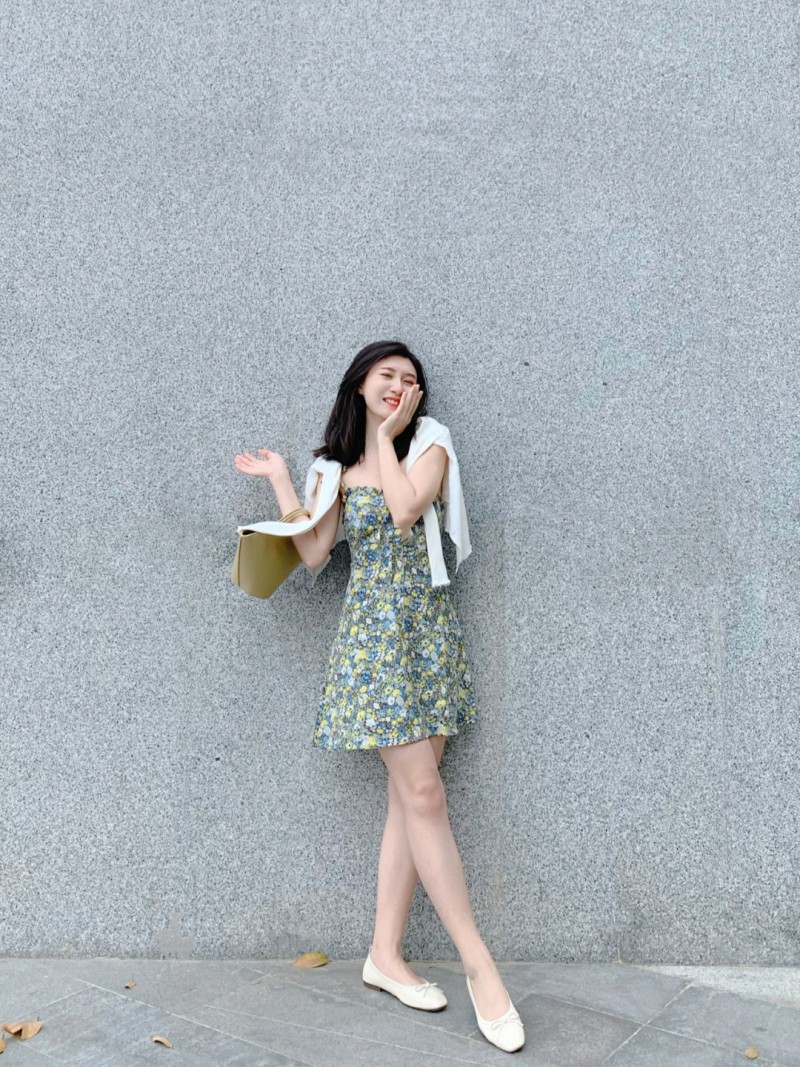 Tự tin khoe dáng với váy ngắn 
