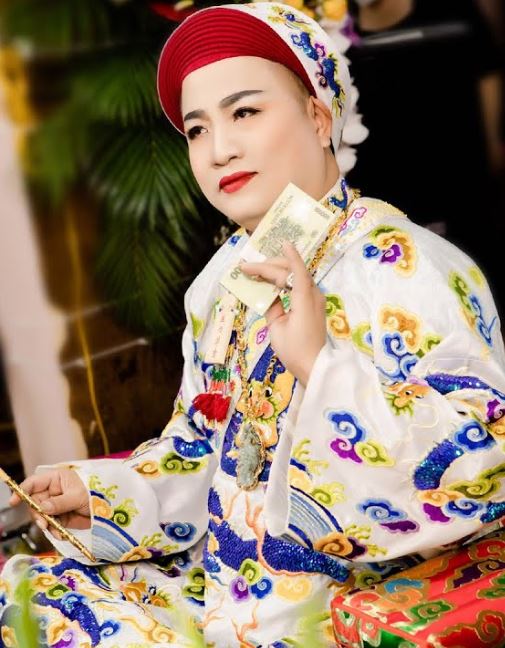 Trang Phục Hầu Đồng Các Giá Tứ Phủ Thánh Hoàng
