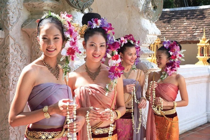 Trang phục truyền thống của các nước trên thế giới 6