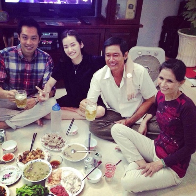Nhà là nơi……..Hãy về nhà ăn cơm cùng cha mẹ