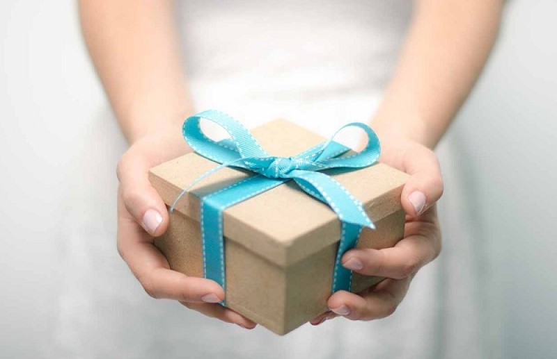 Nên tặng những món quà đơn giản ý nghĩa dành cho cha mẹ