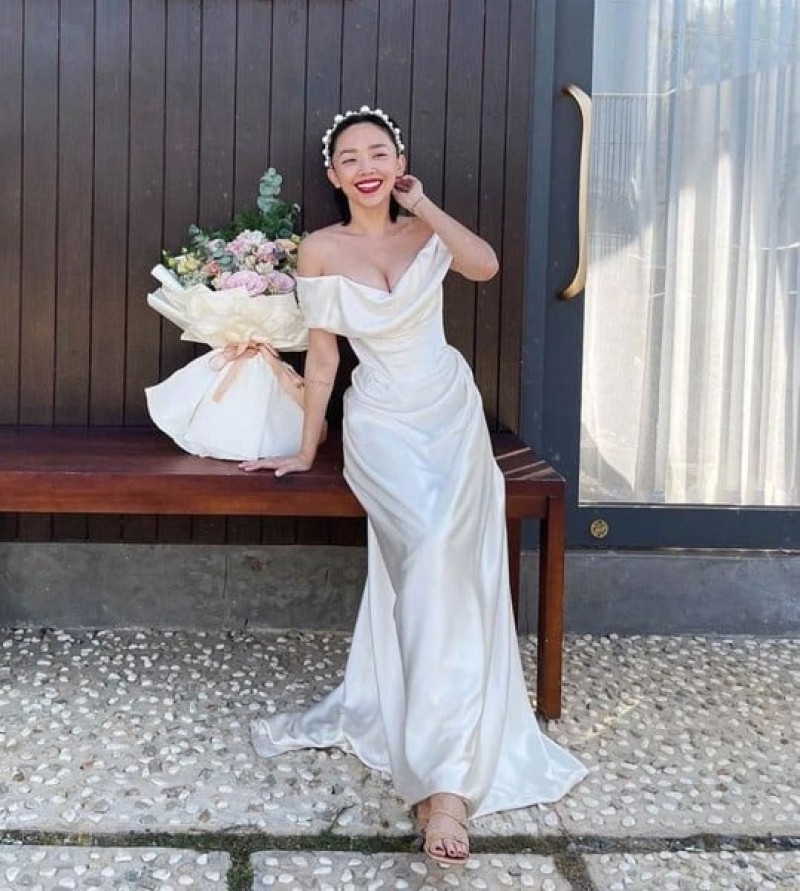 Vải satin làm đồ cưới đẹp.