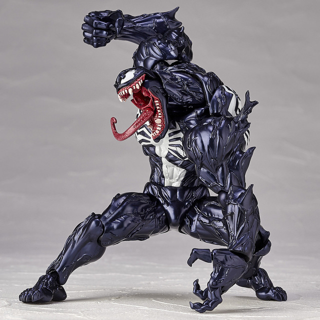 Revoltech Venom